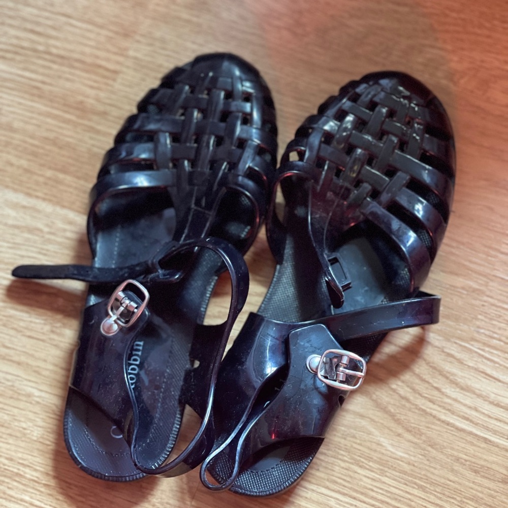 Cape Robbin Black Fisherman Sandals Adjustable Buckle Jelly